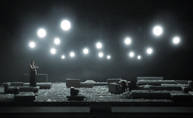 Klaus Grünberg, set and light design for AIDA, Opernhaus Zürich, 2014