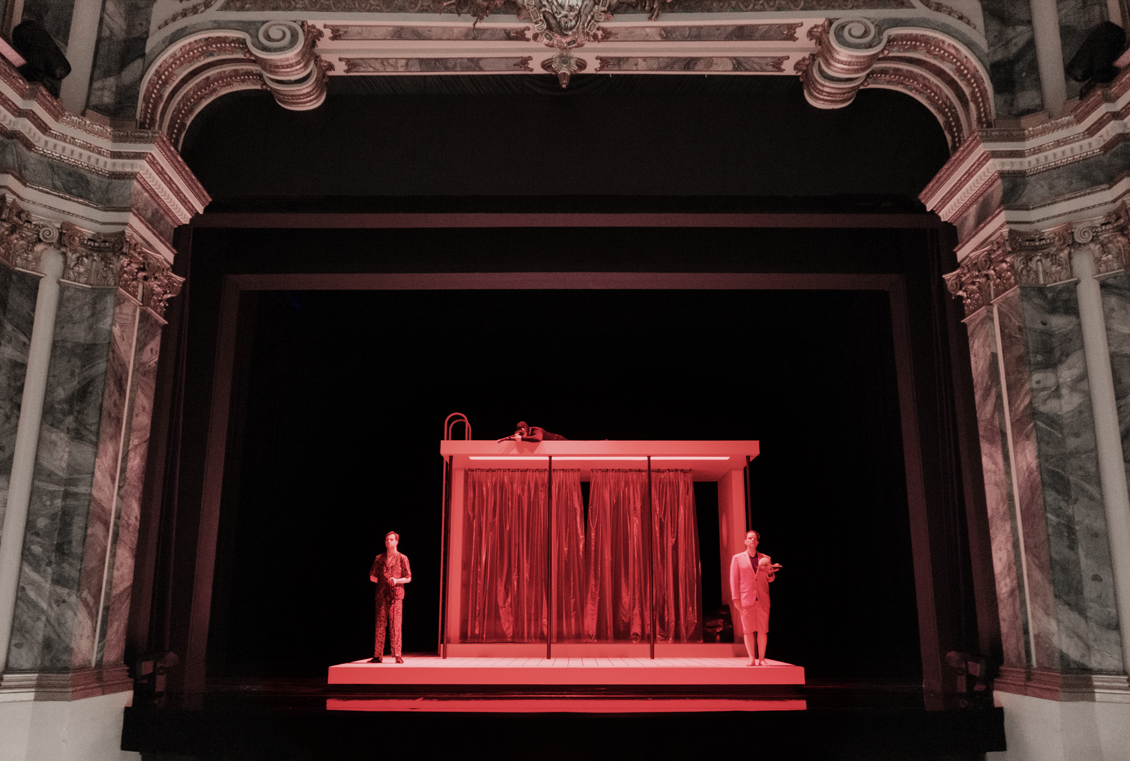 Klaus Grünberg, set and light design for Giulio Cesare in Egitto (Händel), Nationaltheater Mannheim, 2025