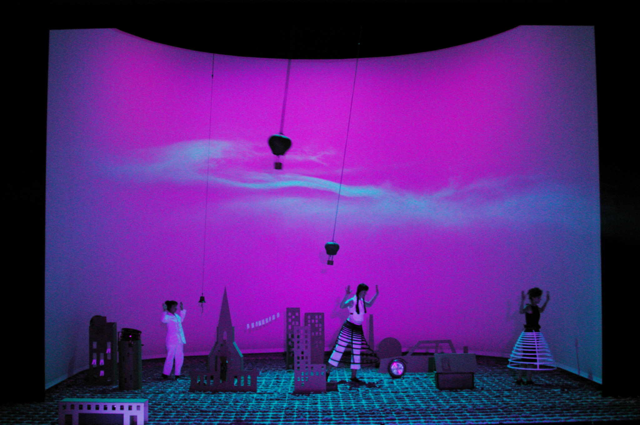 Hashirigaki, Heiner Goebbels, Klaus Grünberg