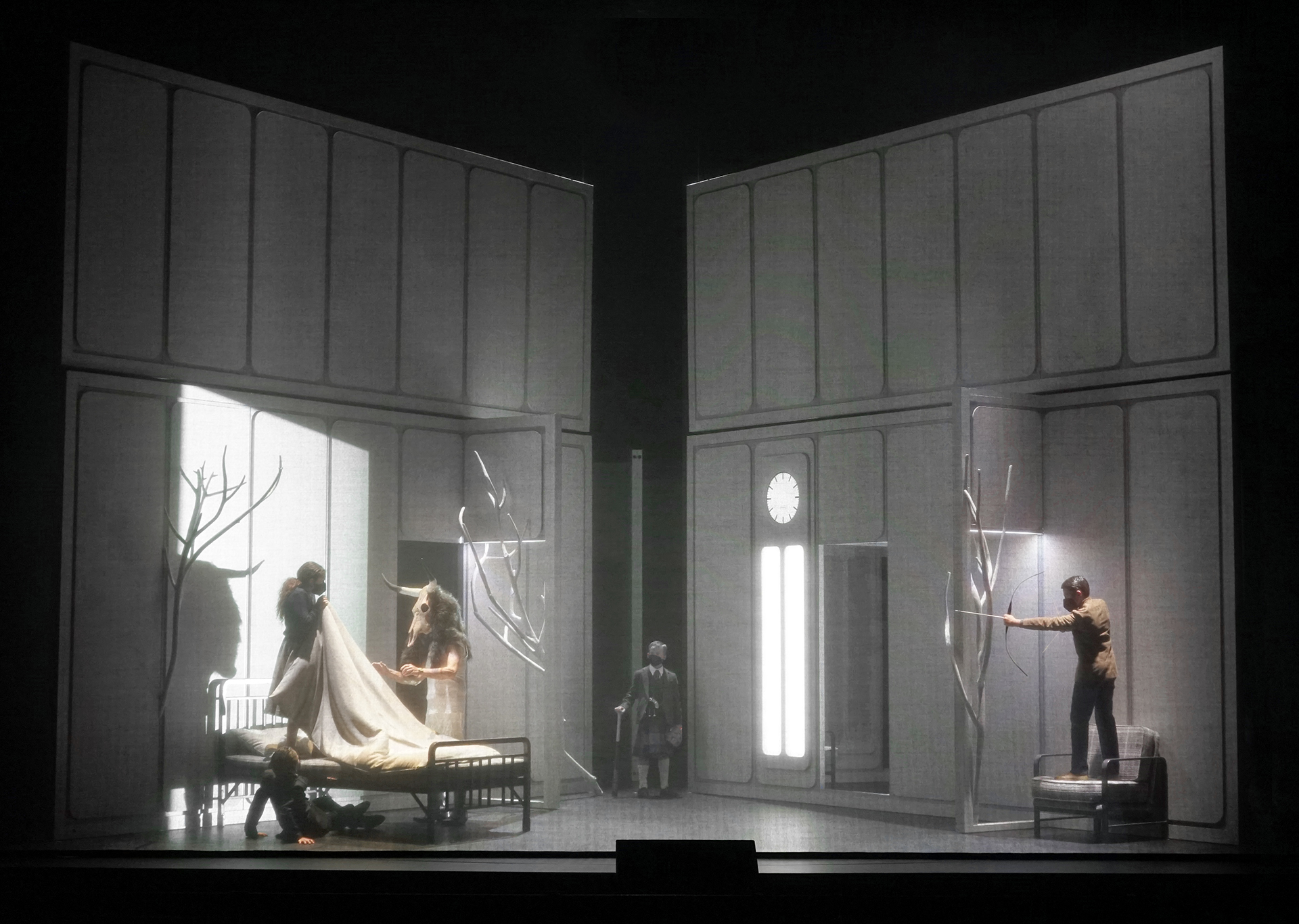 Lucia di Lammermoor (Gaetano Donizetti), set and light design: Klaus Grünberg, Opernhaus Zürich, 2017