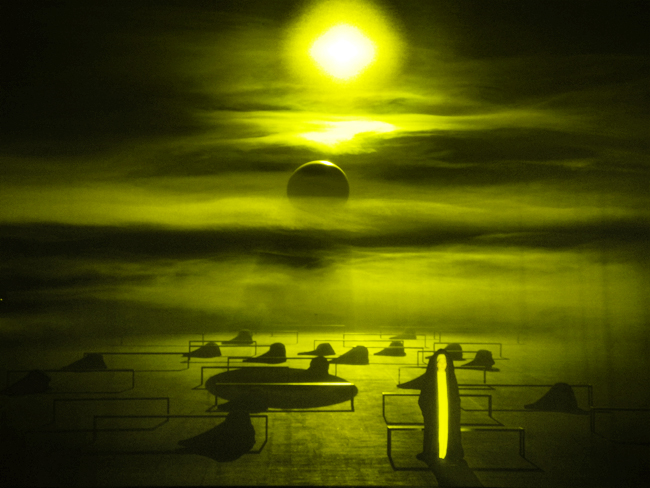 De Materie (Louis Andriessen), Regie: Heiner Goebbels, Bühnenbild und Licht: Klaus Grünberg, Kostüme: Florence von Gerkan, Ruhrtriennale 2014