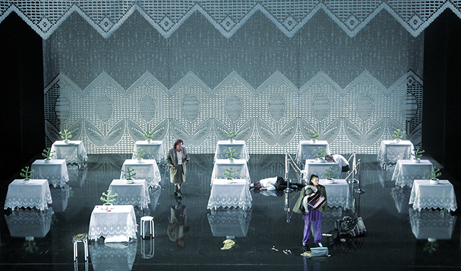 Klaus Grünberg, set and light design for Mazeppa, Vlaamse Opera, 2009