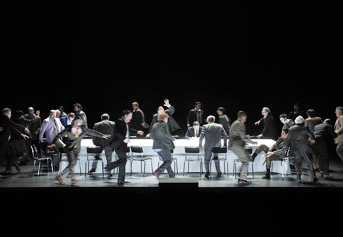 Rigoletto (Giusepppe Verdi), Regie: Tatjana Gürbaca, Bühnenbild und Licht: Klaus Grünberg, Kostüme: Silke Willrett, Opernhaus Zürich, 2013