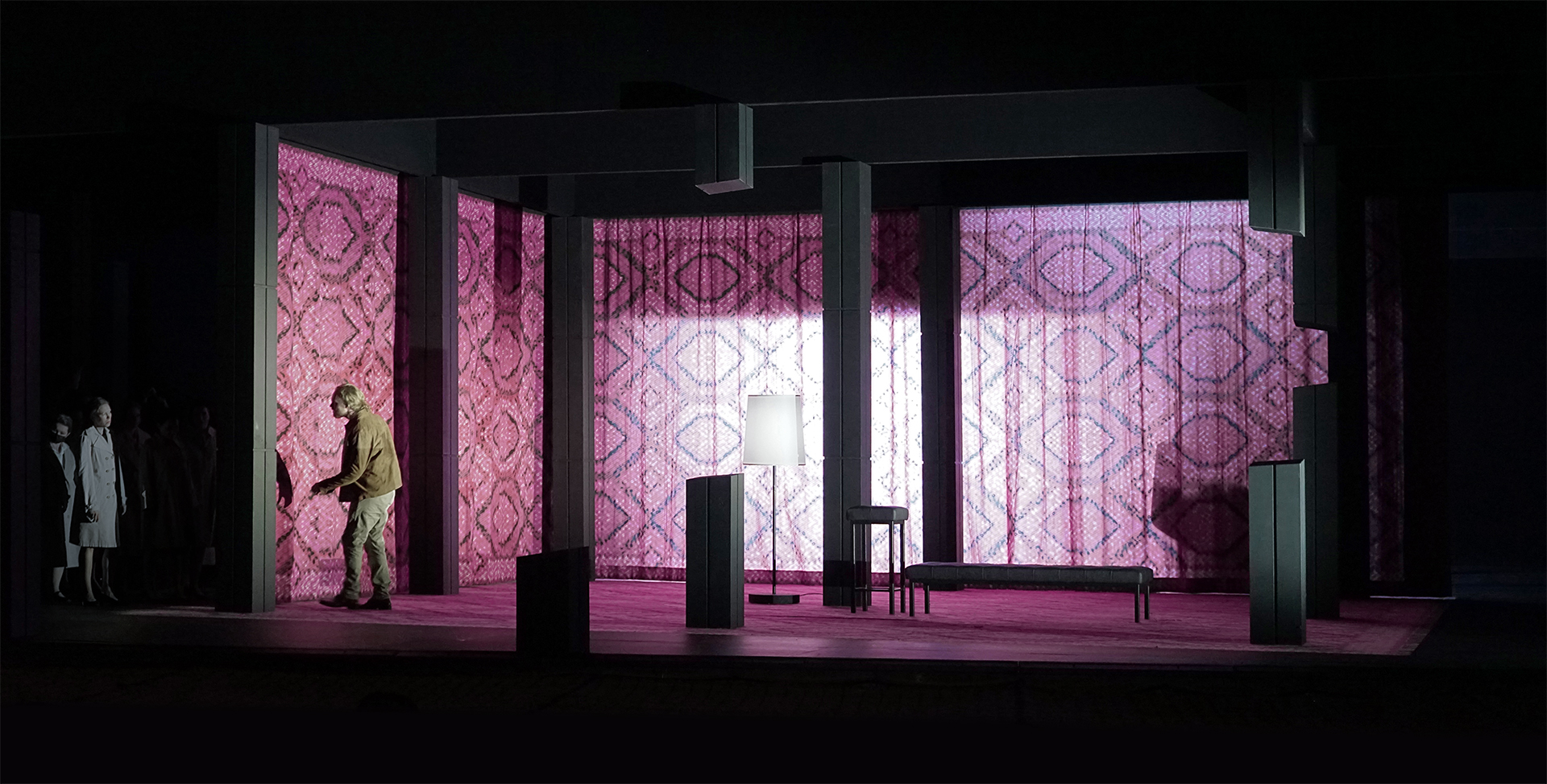 Klaus Grünberg, set and light design for Ulisse (Dallapiccola), Oper Frankfurt, 2022