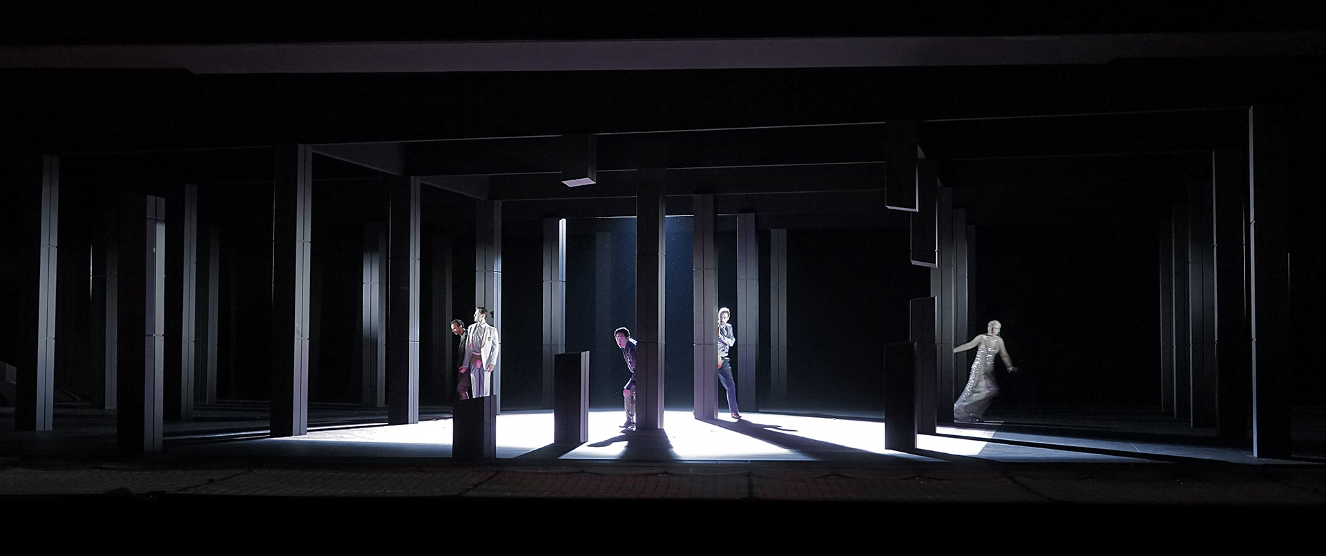 Klaus Grünberg, set and light design for Ulisse (Dallapiccola), Oper Frankfurt, 2022