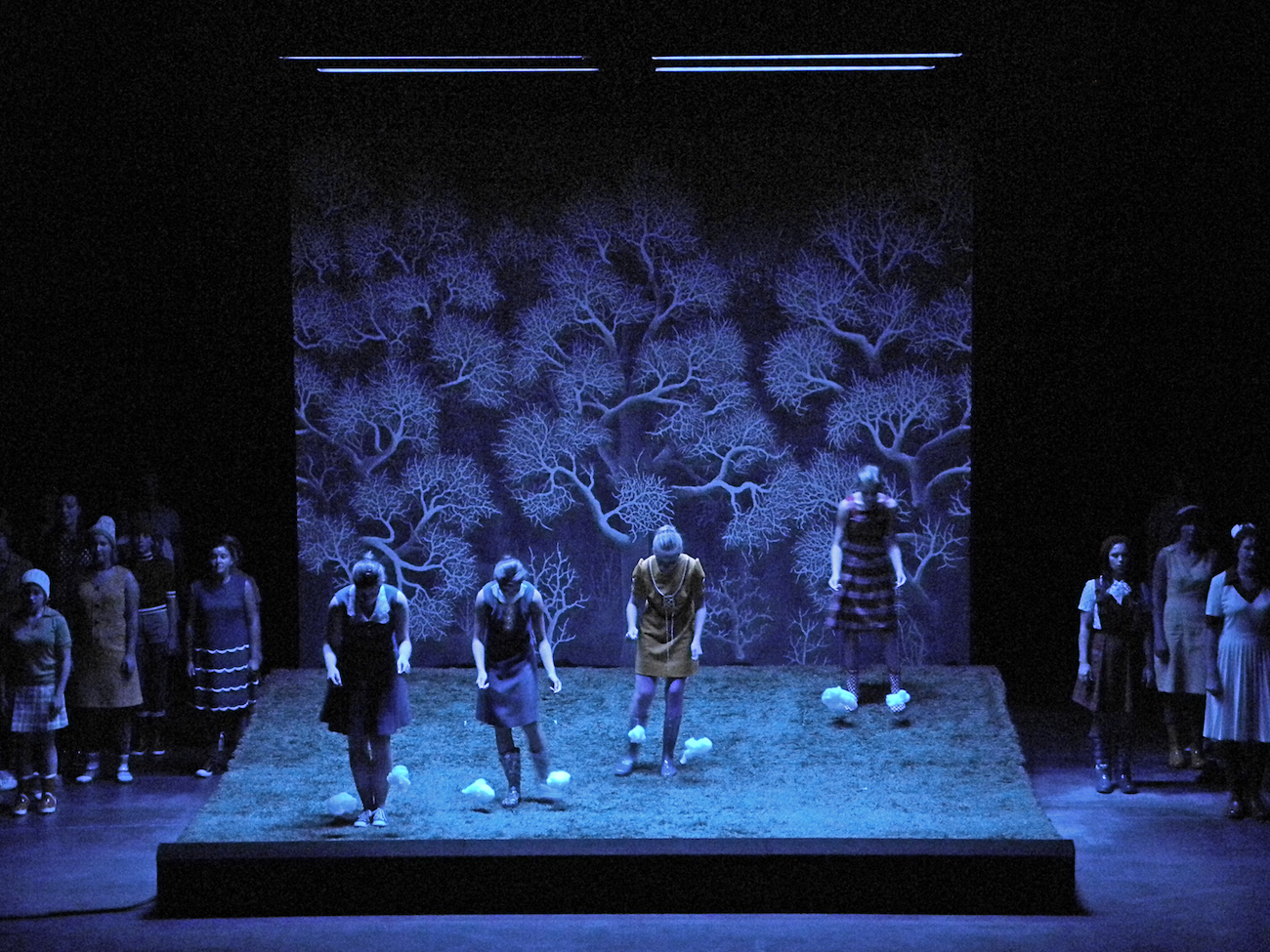 When the Mountain Changed it's Clothing, set design and light by Klaus Grünberg