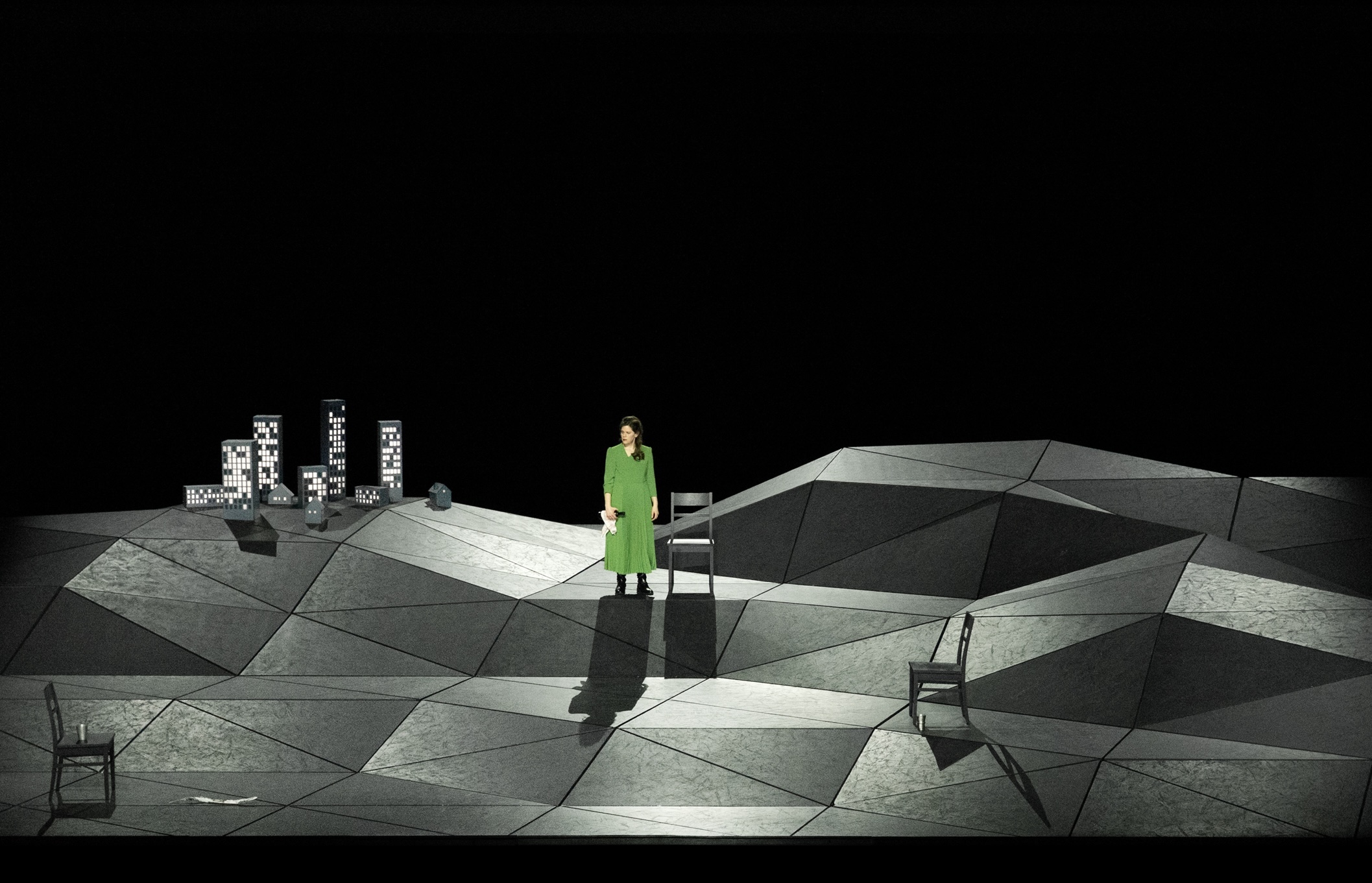 Klaus Grünberg, set and light design for Written on Skin (George Benjamin / Martin Crimp), Oper Frankfurt, 2026