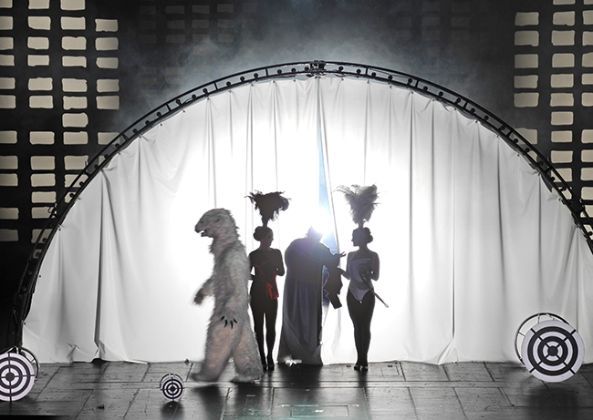 Klaus Grünberg, set and light design, Die Zauberin, Vlaamse Opera, 2011